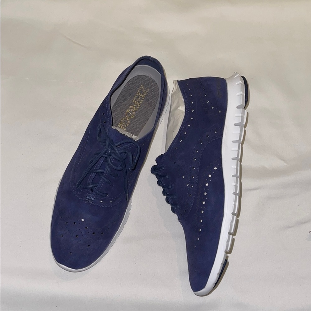 NEW Cole Haan Women’s Navy Shoes Size 8